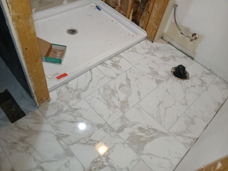 Makanda master and full bath