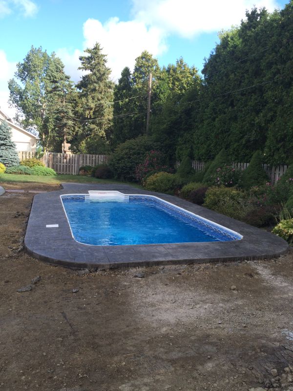 pool concrete installation