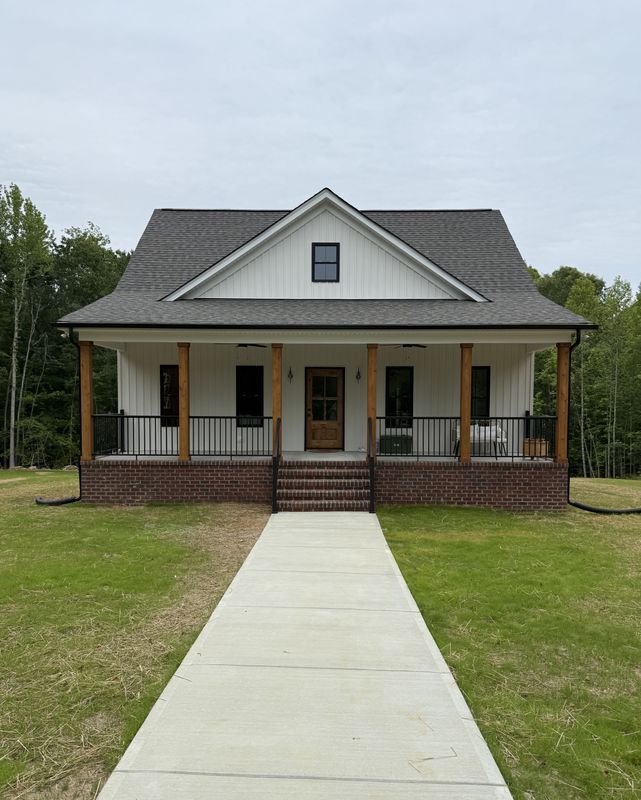 Farmhouse 1800 Sq Ft