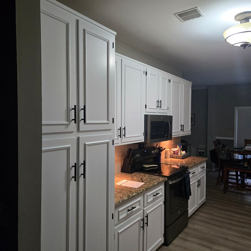 Kitchen cabinets Refinishing