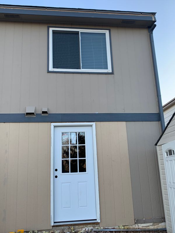 Siding Repairs & Repaint