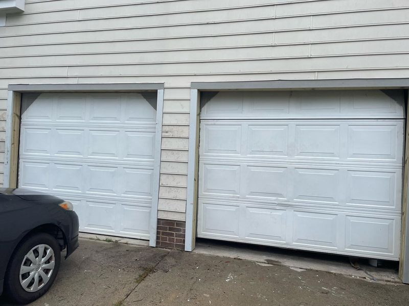 Garage Door Installation & Repair