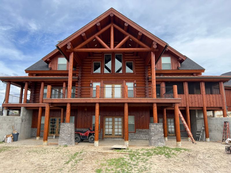 Log Home Staining in Montana