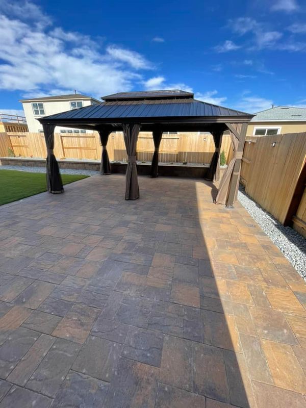 Hardscaping & Landscaping