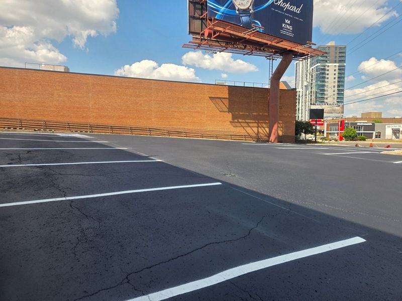 Commercial Asphalt Crack Filling
