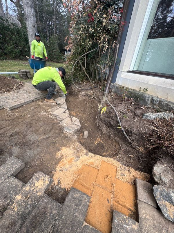 Retaining Walls, Walkways and Patios