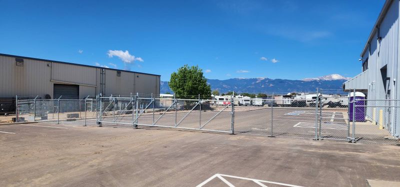 Commercial Fencing