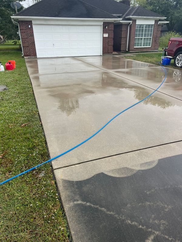 Pressure washing and soft washing
