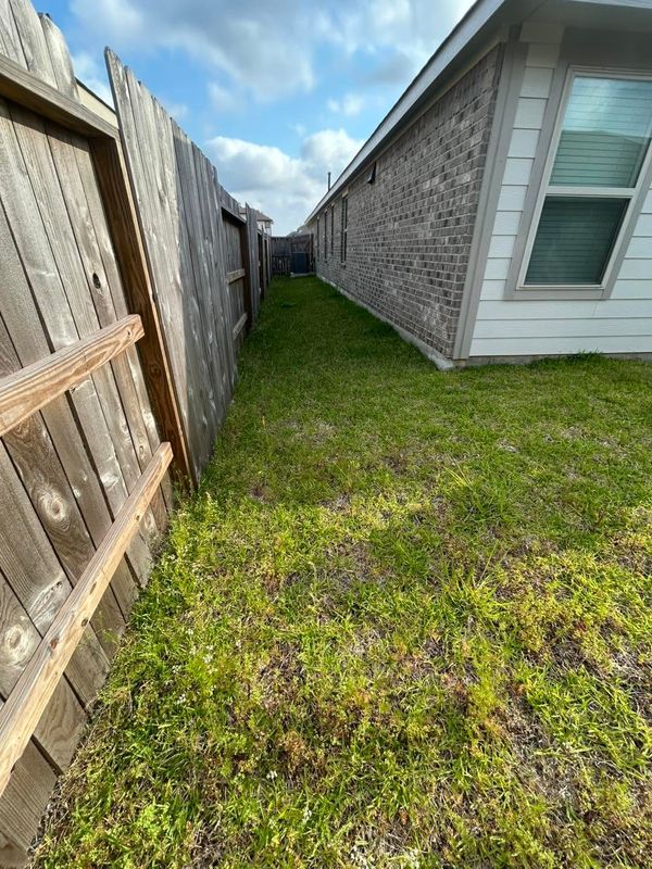 Commercial Lawn Maintenance