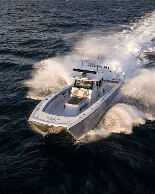 Custom Recreation Boat Design & Building