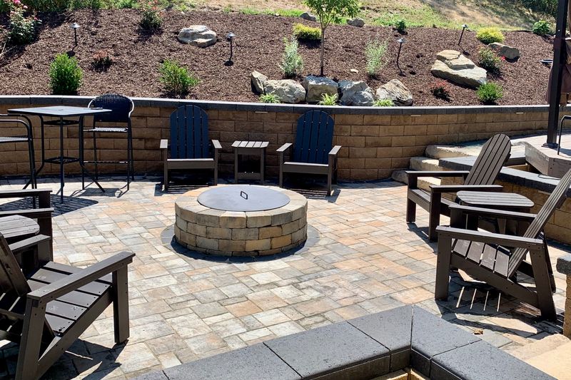 Outdoor Fireplaces gallery