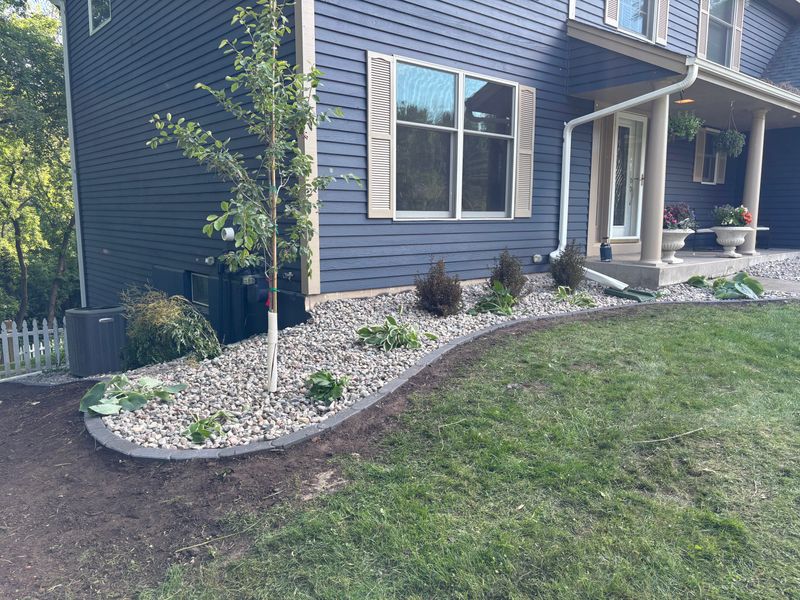 Rock & Mulch Installation