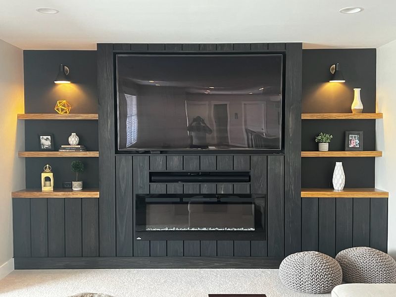 Living Rooms & Lounges