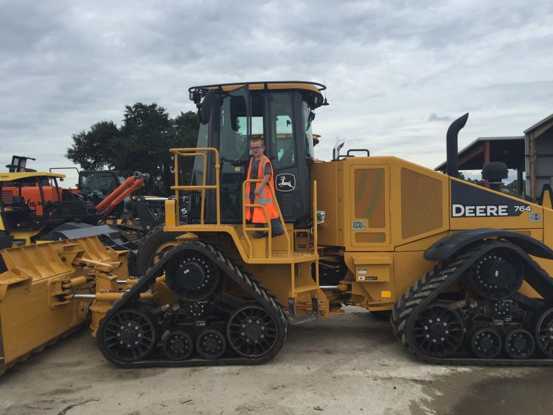 Residential & Commercial Excavation