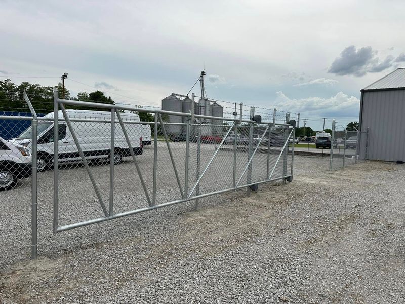 Commercial Fencing