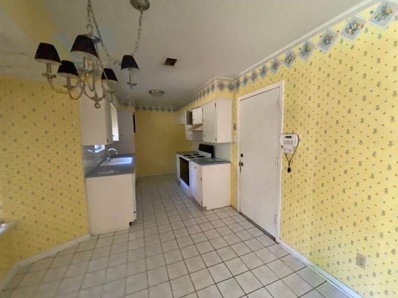 Kitchen & Bathroom Remodeling