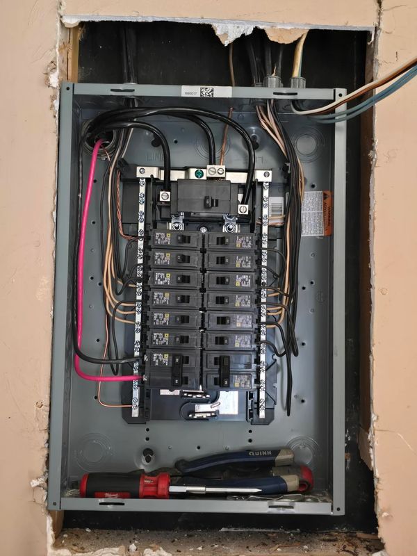 Circuit Breaker Installation and Repair