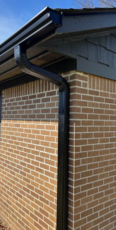 SEAMLESS GUTTER INSTALLATION