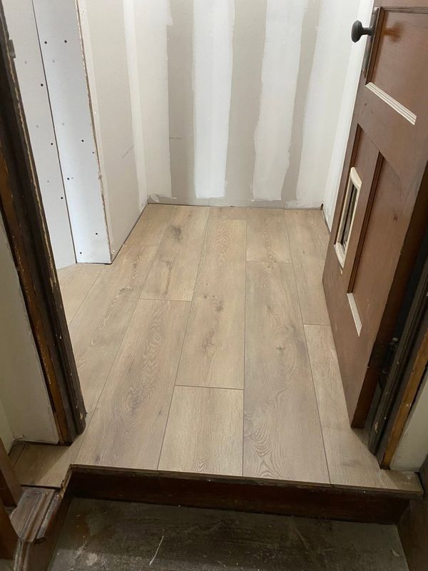 Vinyl and Laminate Flooring