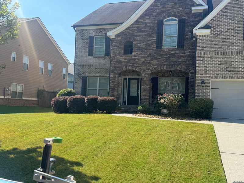 Shrub Trimming & Landscape Bed Care