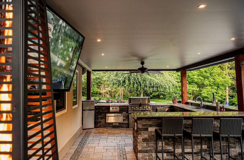 Underdecking