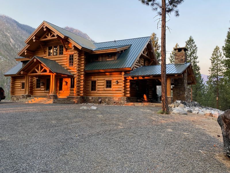 Log Homes Refinishing
