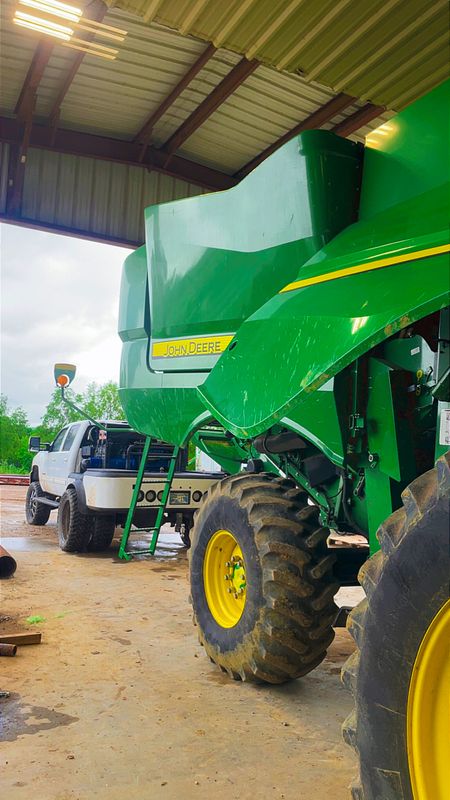 Agricultural Equipment Repair