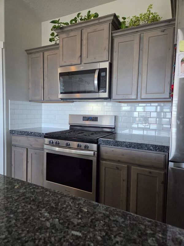 Kitchen Backsplash Installation