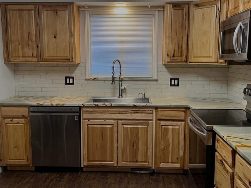 Kitchen Backsplash Installation