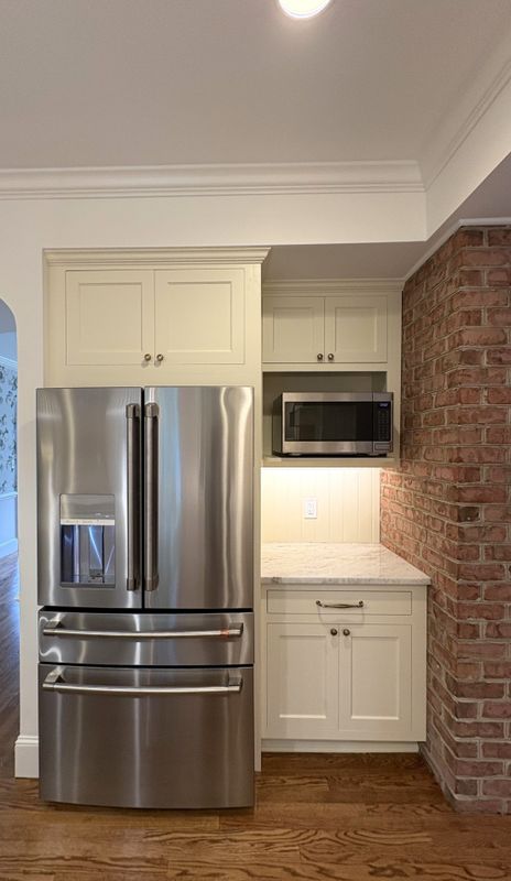 Kitchen and Cabinet Refinishing