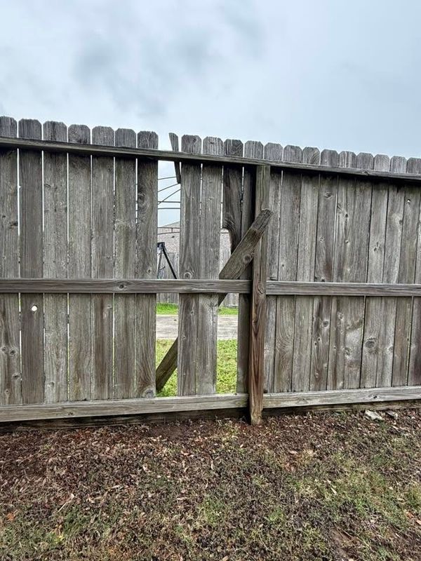 Commercial Fencing