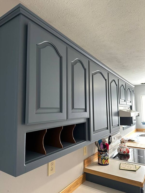 Kitchen and Cabinet Refinishing gallery