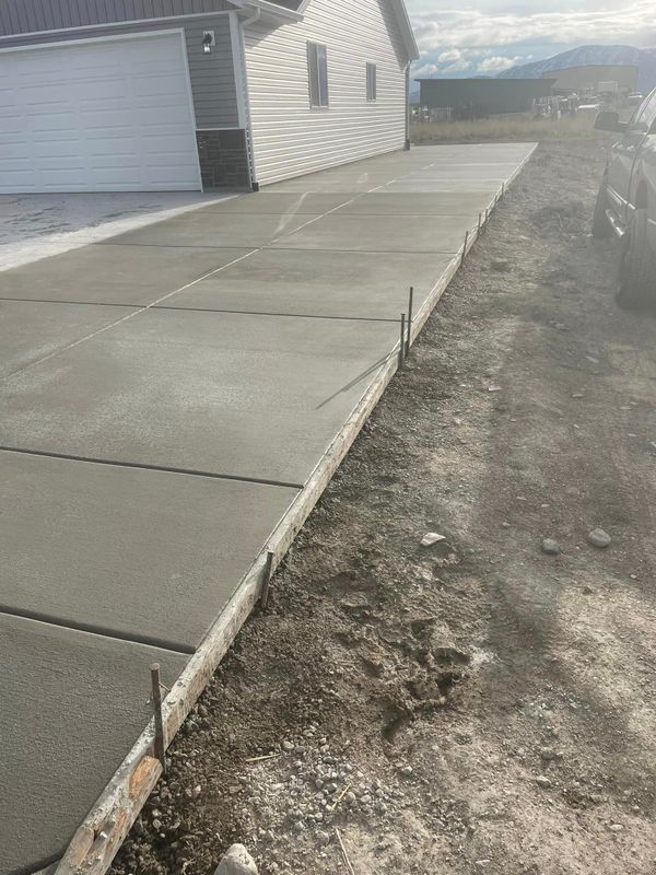 Concrete Slab Mixed fresh and pours on site