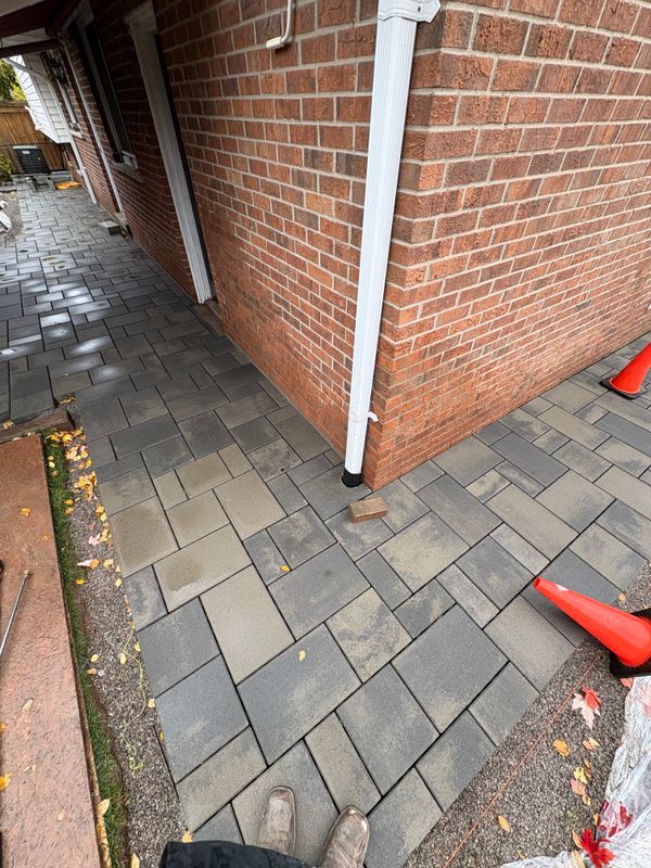 Interlock Pressure Washing & Re-Sanding