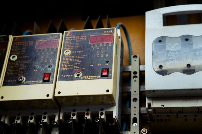 Circuit Breaker Installation and Repair