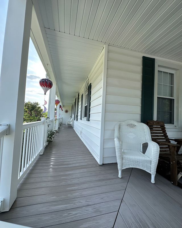 Deck & Patio Cleaning