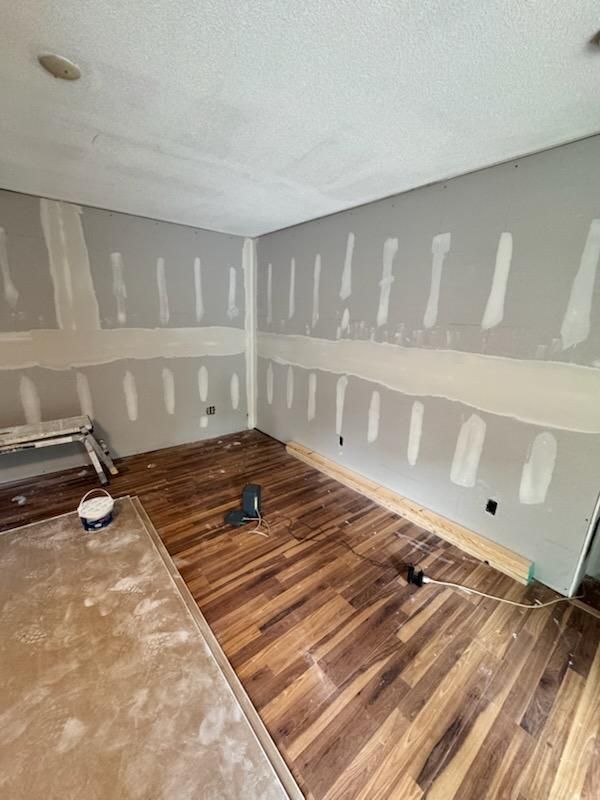 Carbondale Roof Leak repair and Drywall installation