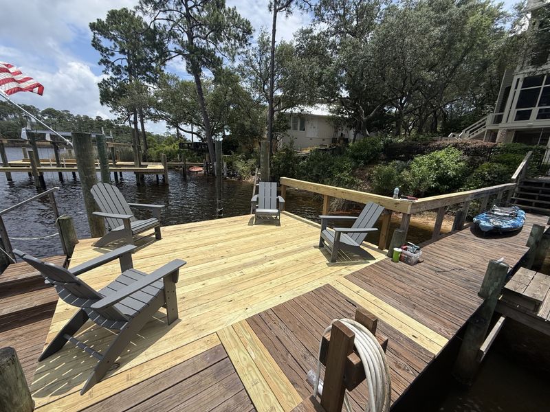 Docks