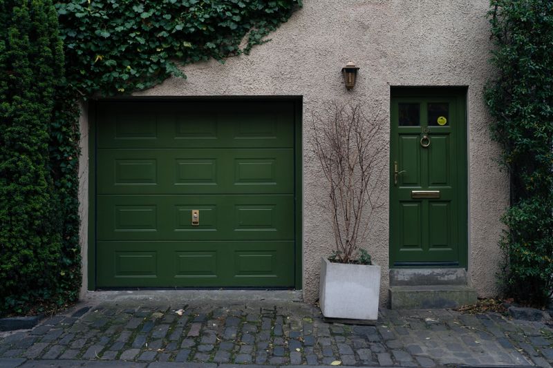 Garage Doors Repairs