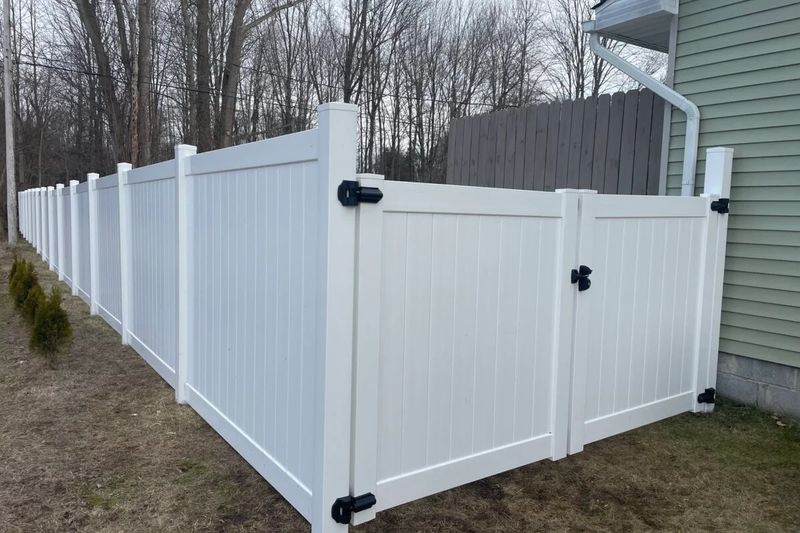 Vinyl Fencing