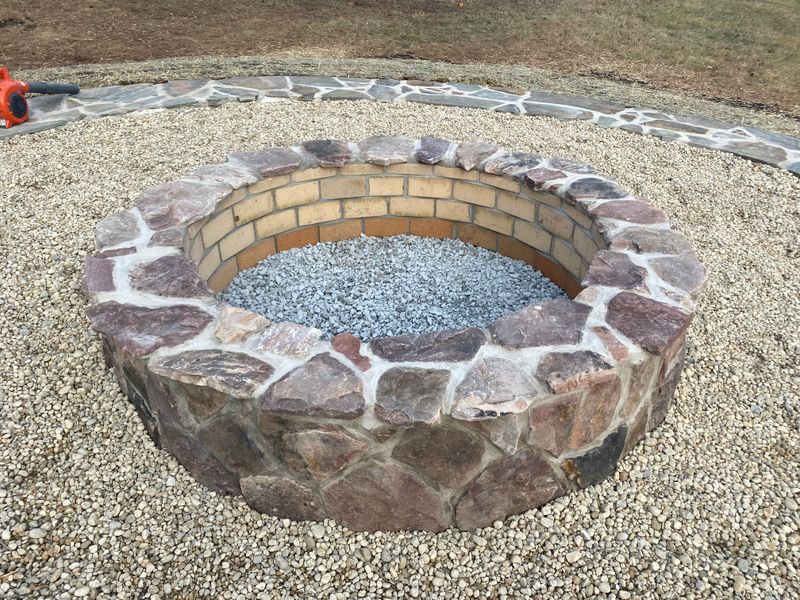Flagstone/masonry hardscaping
