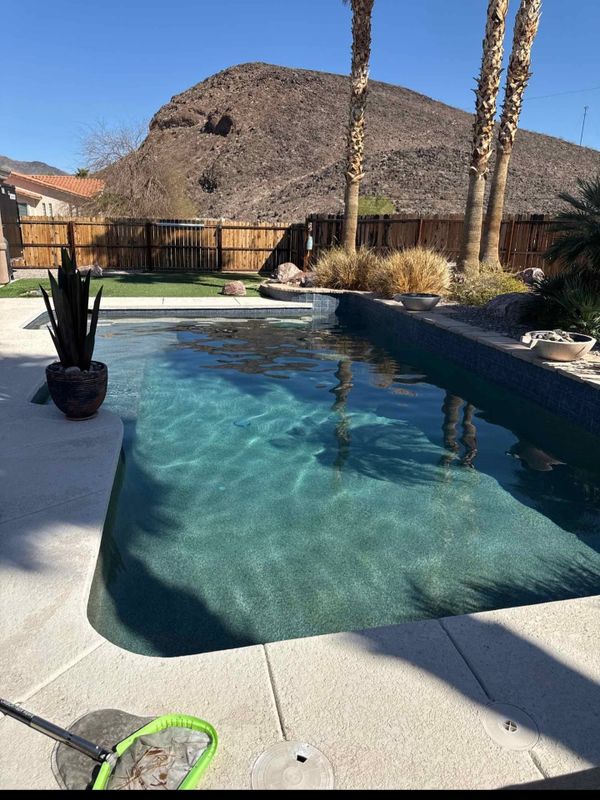 Pool Cleaning/Weekly Pool Maintenance