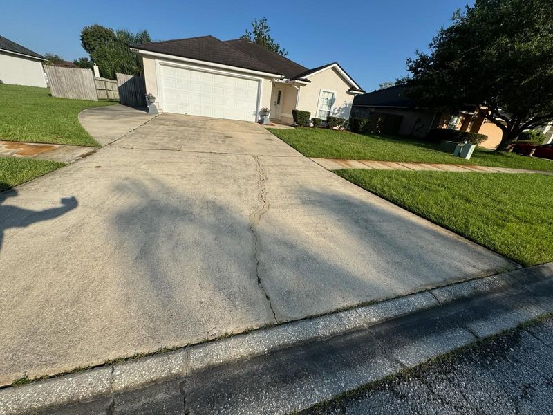 Revitalizing Orange Park: Transformative House Wash & Gutter Care by Patriotic Pressure Washing