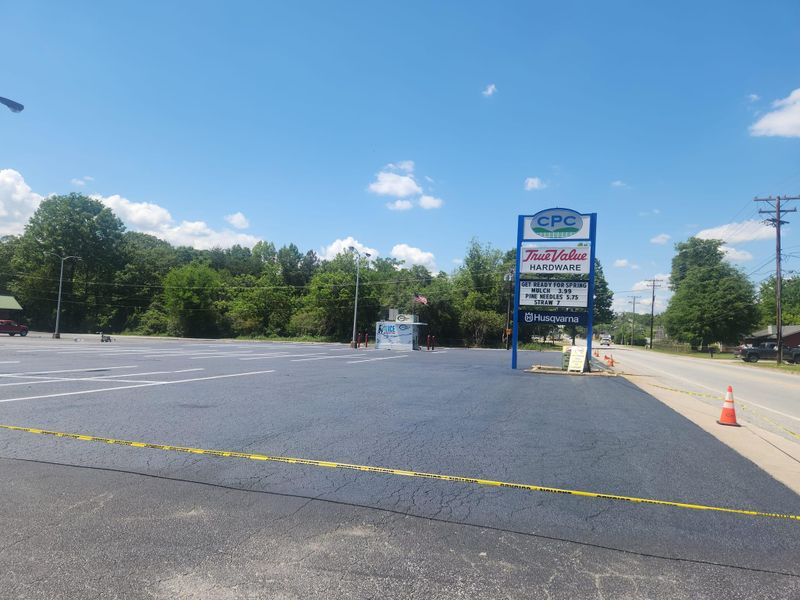 Asphalt sealcoating service