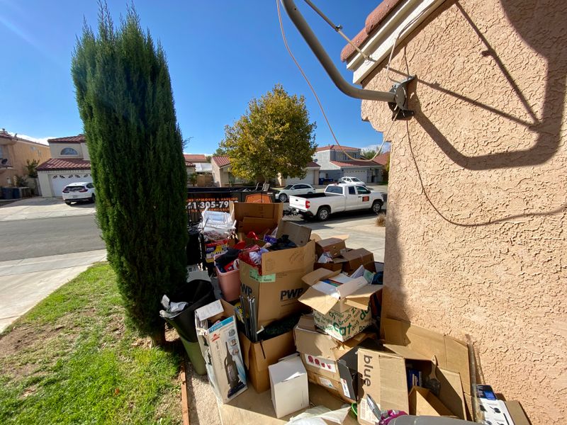 Junk removal in Palmdale CA