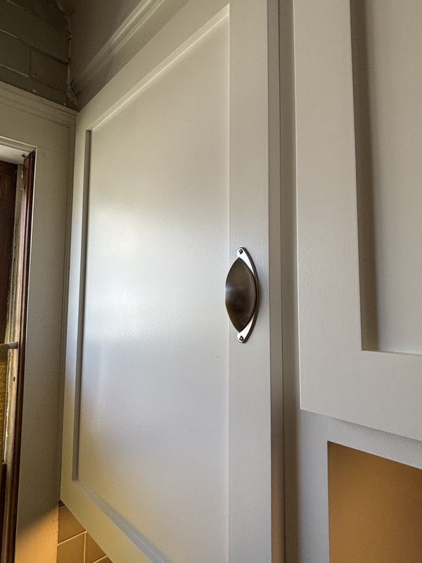 FINISH CARPENTRY & CUSTOM WORK