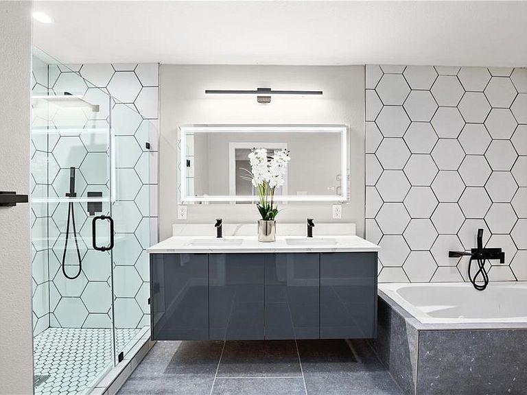 Kitchen & Bathroom Remodeling