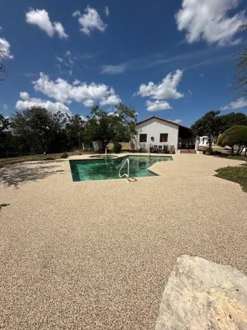 Rubber Stone Overlay