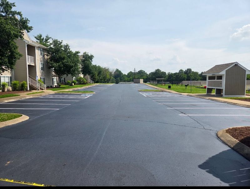 Commercial Asphalt Sealing