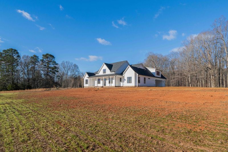 Southern Charm Custom: Design & Build
